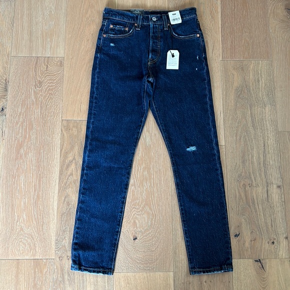 NWT LEVI'S 501 Skinny Premium Women's Jeans - Salsa Broken Stone Wash - 25X28 - Picture 2 of 16